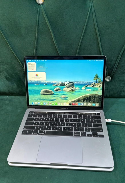 MACBOOK PRO 2020 13-INCH INTEL CORE I7