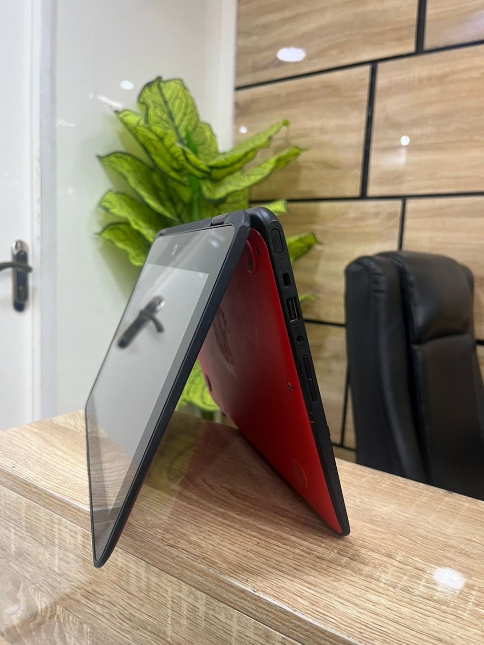 Hp Pro 11 x360 convertible 