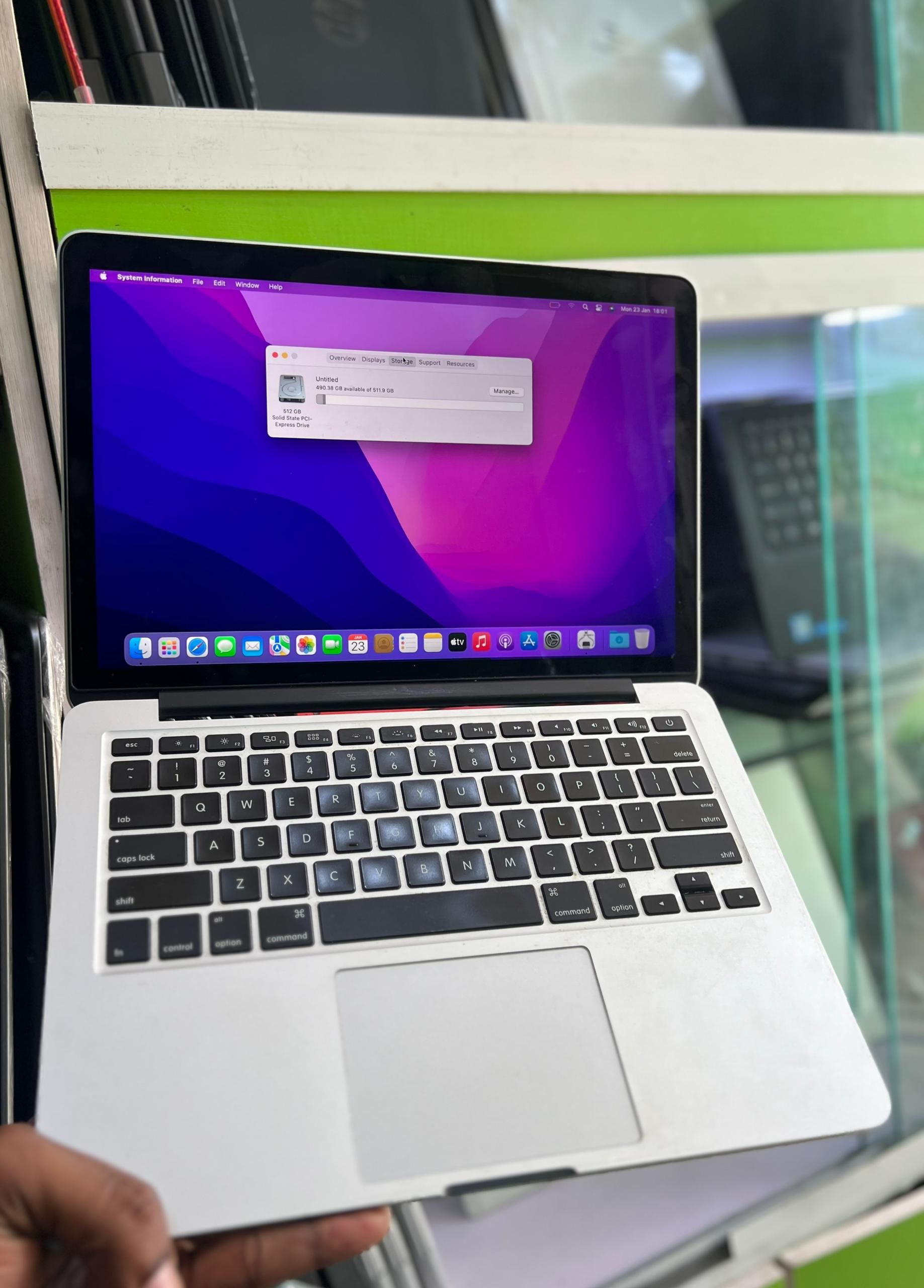 2015 Apple MacBook Pro 13-inch Core i5 8gb ram 256gb Retina keyboard Light Monterey OS