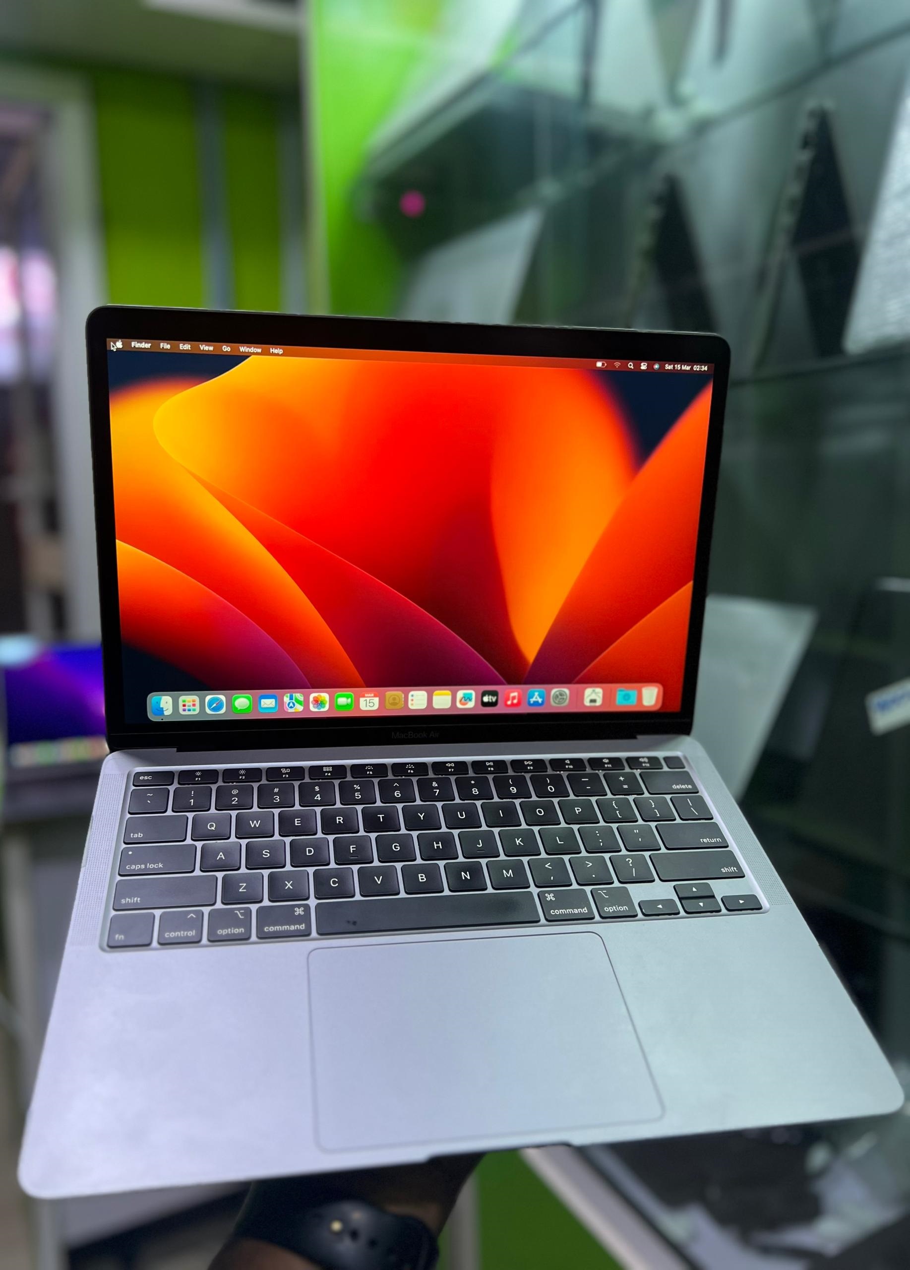 2020 Apple MacBook Air 13-inch Intel Core i5 512gb ssd 8gb ram Quad Core Touch ID Space Gray Color 