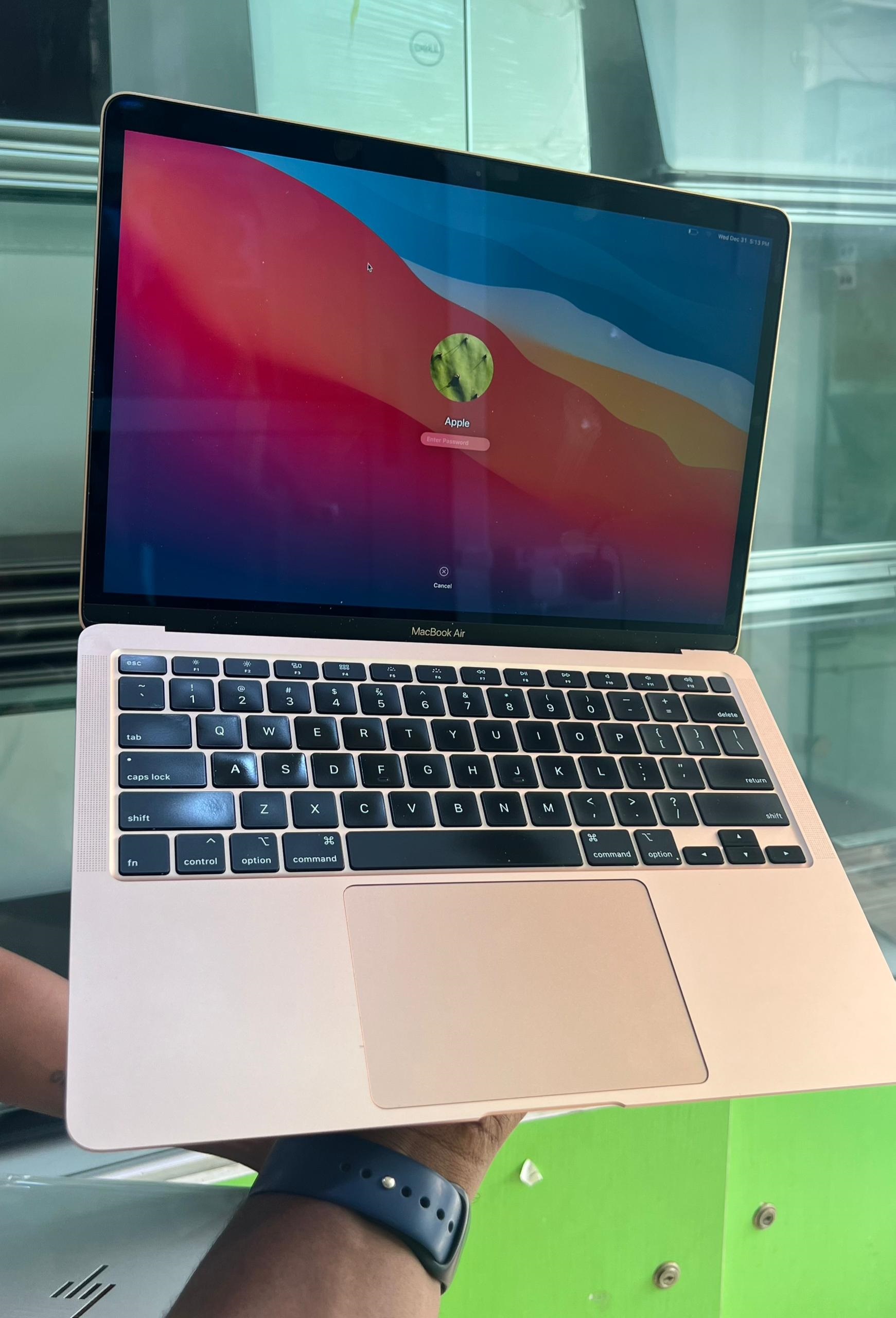 2020 MacBook Air 13-inch Core i5 512gb ssd Storage 8gb ramTouch IDRose Gold Color