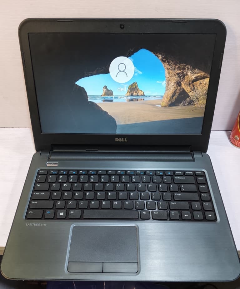 Dell Latitude 3440 corei3 5000Hdd 4gb Ram 14inches Non touch No keyboard Light 4th Gen 